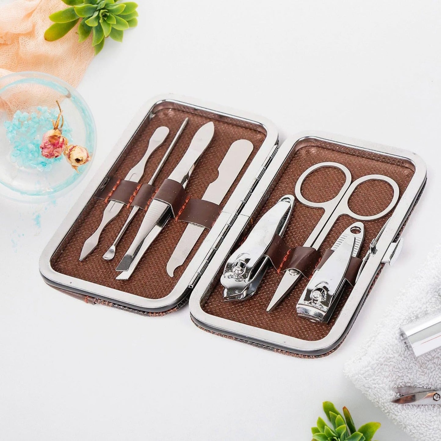 SOVELY 7 In 1 Manicure Kit, pedicure tools for feet, Nail Clipper, Manicure Pedicure kit for women and Men Grooming Kit, Acne Needle, Nail Filer Kit Professional Manicure Pedicure Set With Case