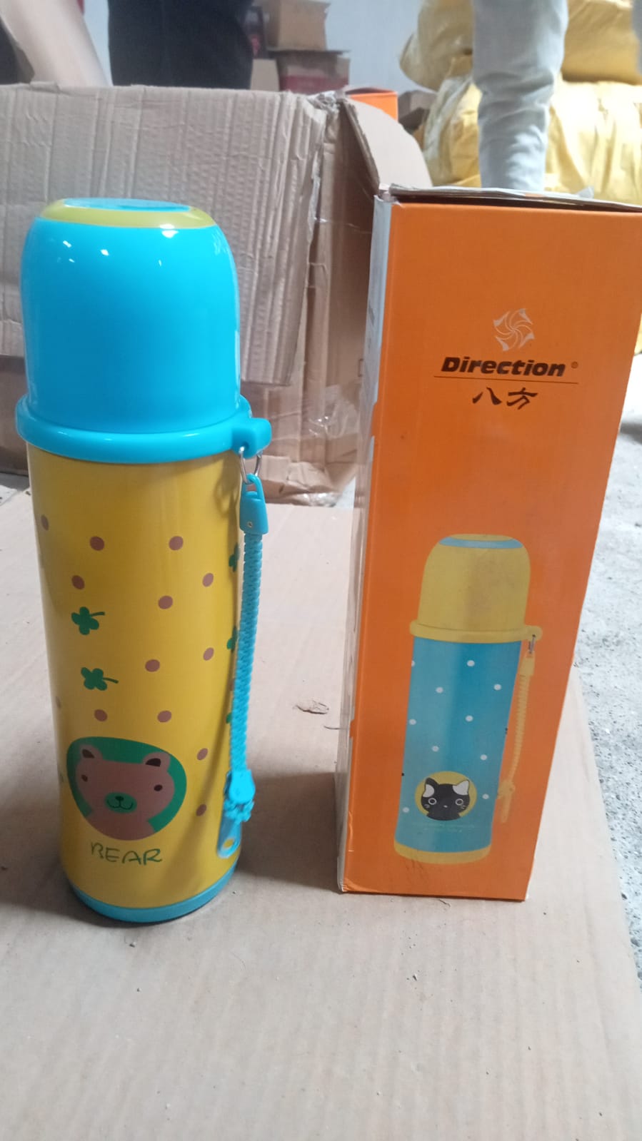 Stainless Steel Thermos Flask Insulated Water Bottle, Stainless Steel Vacuum Bottle with Cup Lid – Thermos for Hot & Cold Drinks or Food-Thermos for Travel, Water/Coffee/Tea Mug Vacuum Thermos Bottle (500 ML)