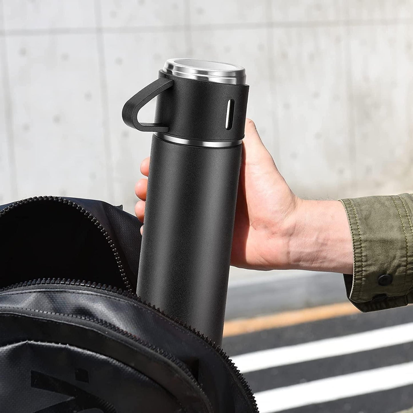 Thermo Vacuum Insulated Bottle Water Flask Gift Set with Two Cups Hot & Cold