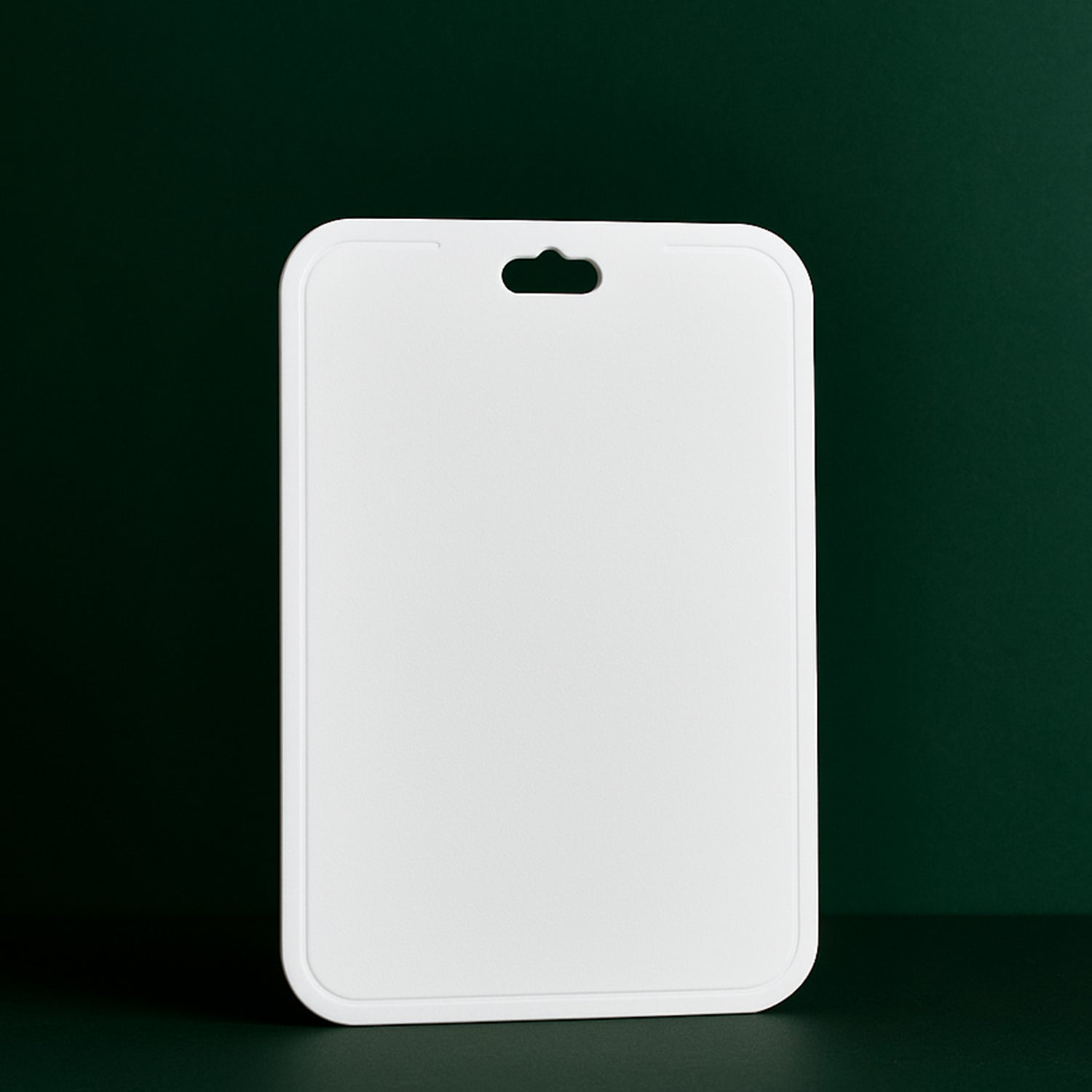 Essential Plastic Cutting Board 