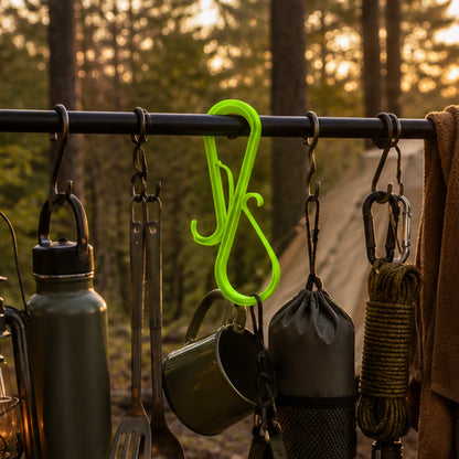 Close up of the S shaped hook arms