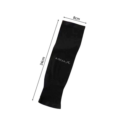 A single black compression sleeve with AQUA-X logo, showing dimensions of 34cm length and 8cm width.