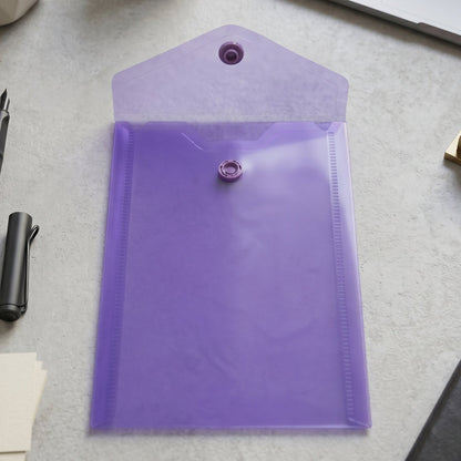 Document folder button closure detail