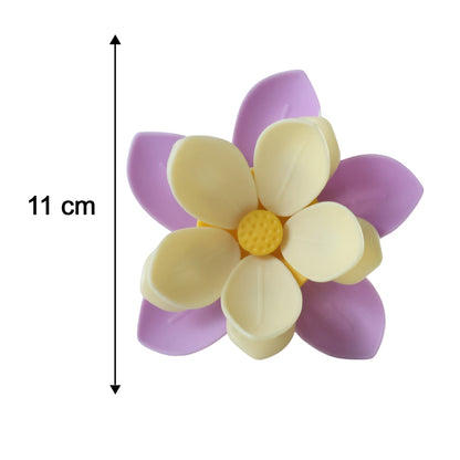 A purple and yellow flower clip with a yellow center, displaying an '11 cm' measurement arrow on a white background.