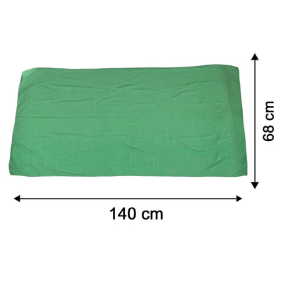 A flat light green towel with embossed patterns, showing dimensions of 140 cm by 68 cm.