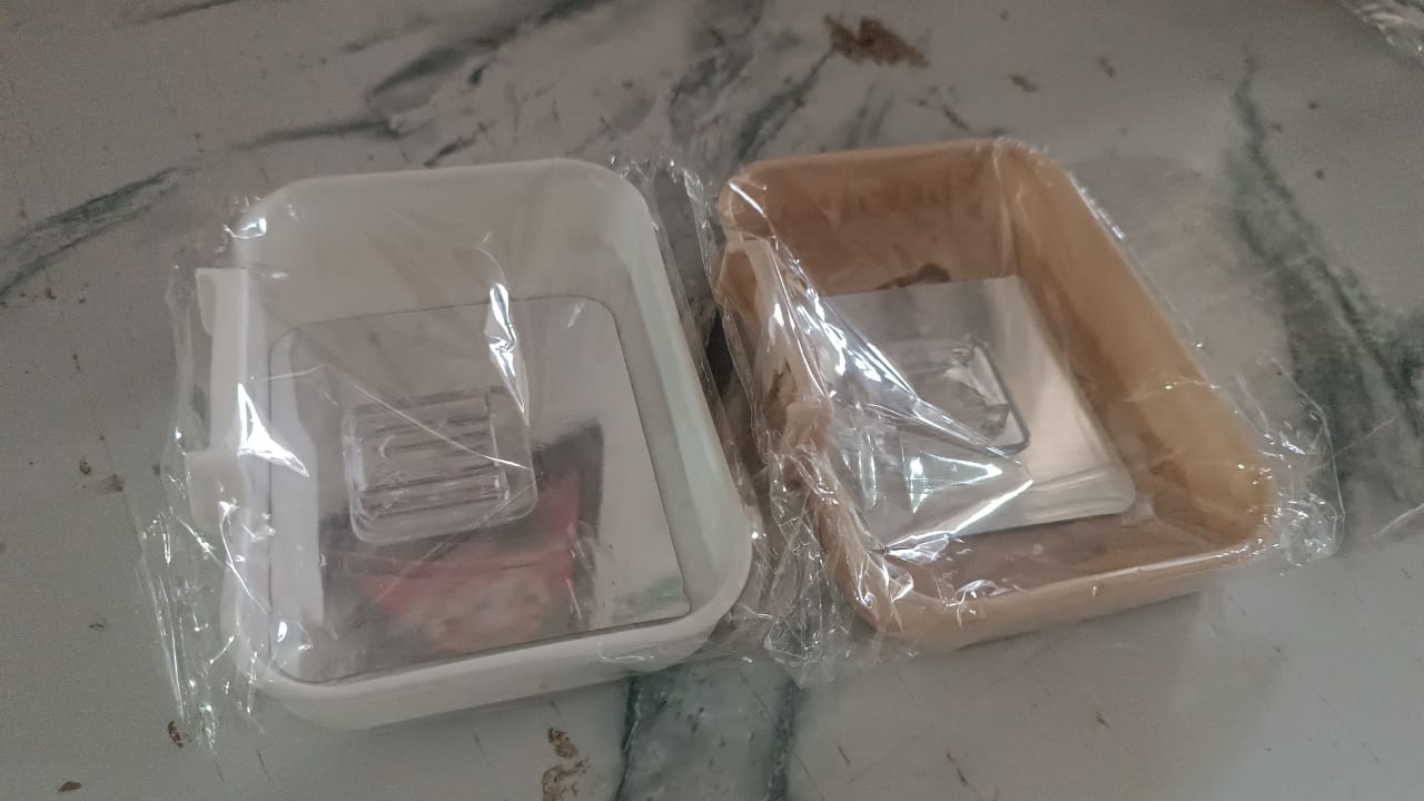 Self Adhesive Wall Mounted Soap Dish Holder (1 Pc)