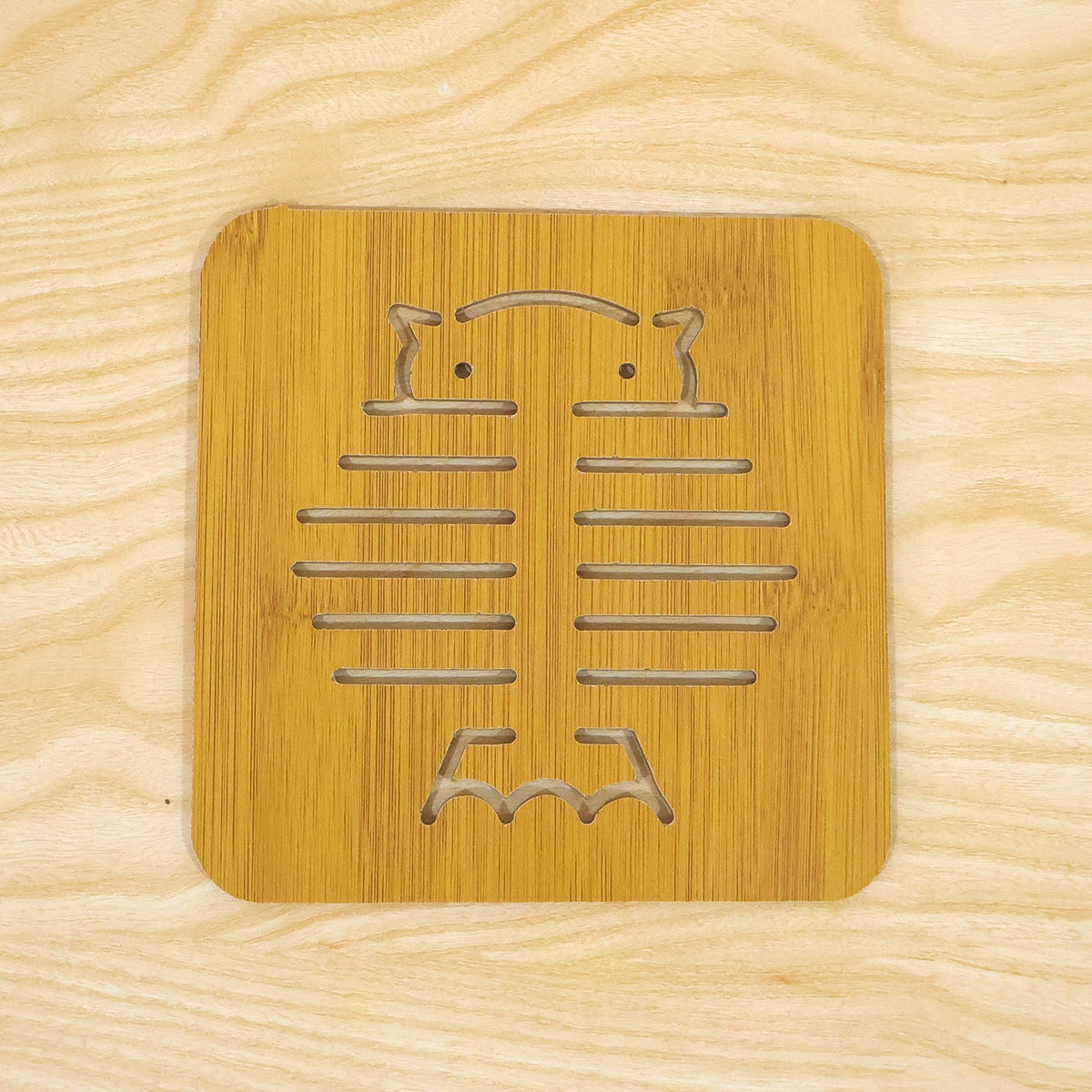 Square Wooden Trivet Mat with Cut Out Design for Hot Pots