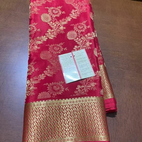 Handwoven Banarasi dyeble warm silk saree