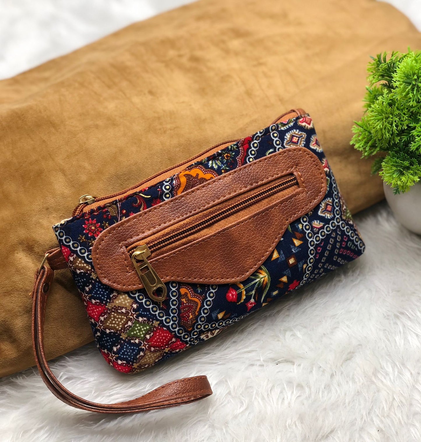 Pouch Bag For Women And Girls