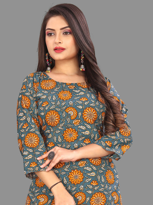 Women's Printed Crepe Kurtis