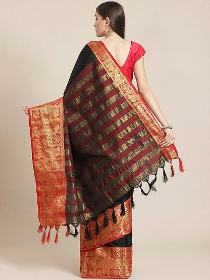 Pretty Solid Cotton  Saree With Jacquard Border