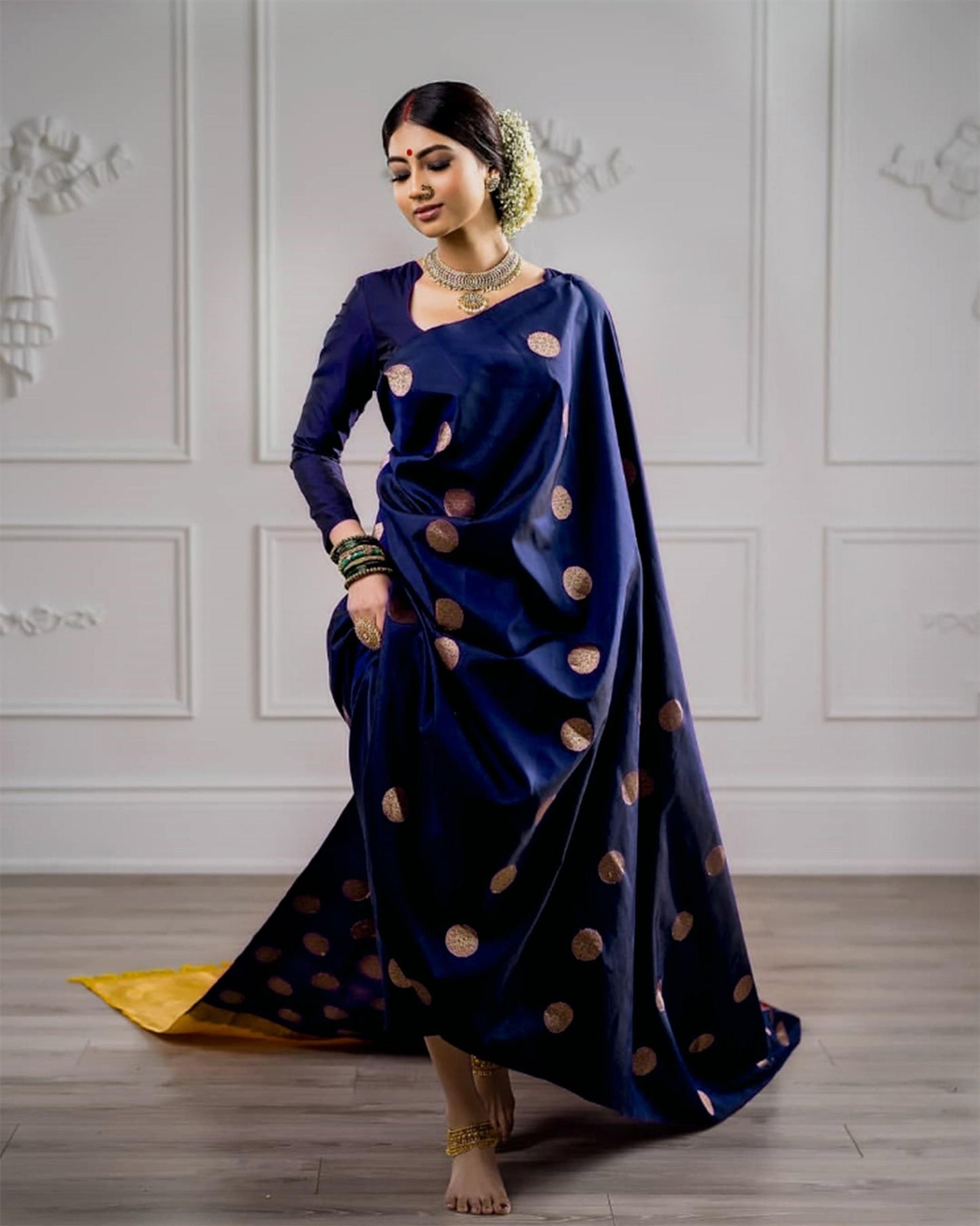 Women's Zari Work Silk Sarees