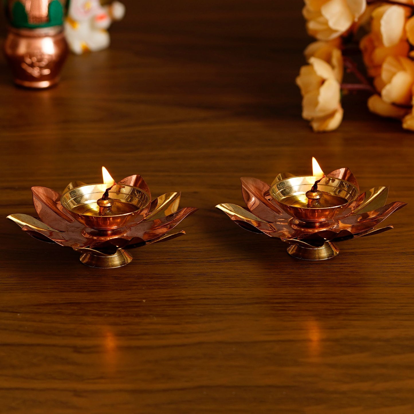 eCraftIndia Set of 2 Floral Shape Metal Diya