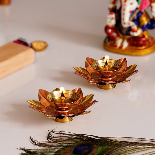 eCraftIndia Set of 2 Floral Shape Metal Diya